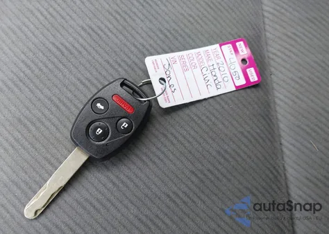 2010 Honda Civic Lx z USA, uszkodzony, nr VIN 2HGFA1F52AH321715